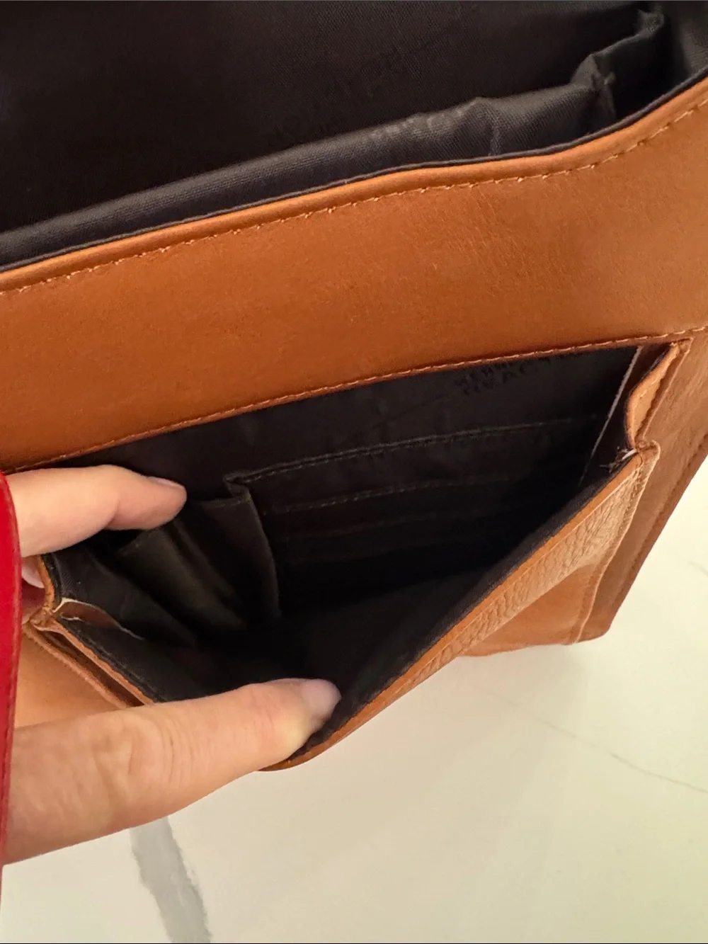 Kenneth Cole Reaction Cognac Leather Briefcase with Buckle Pockets